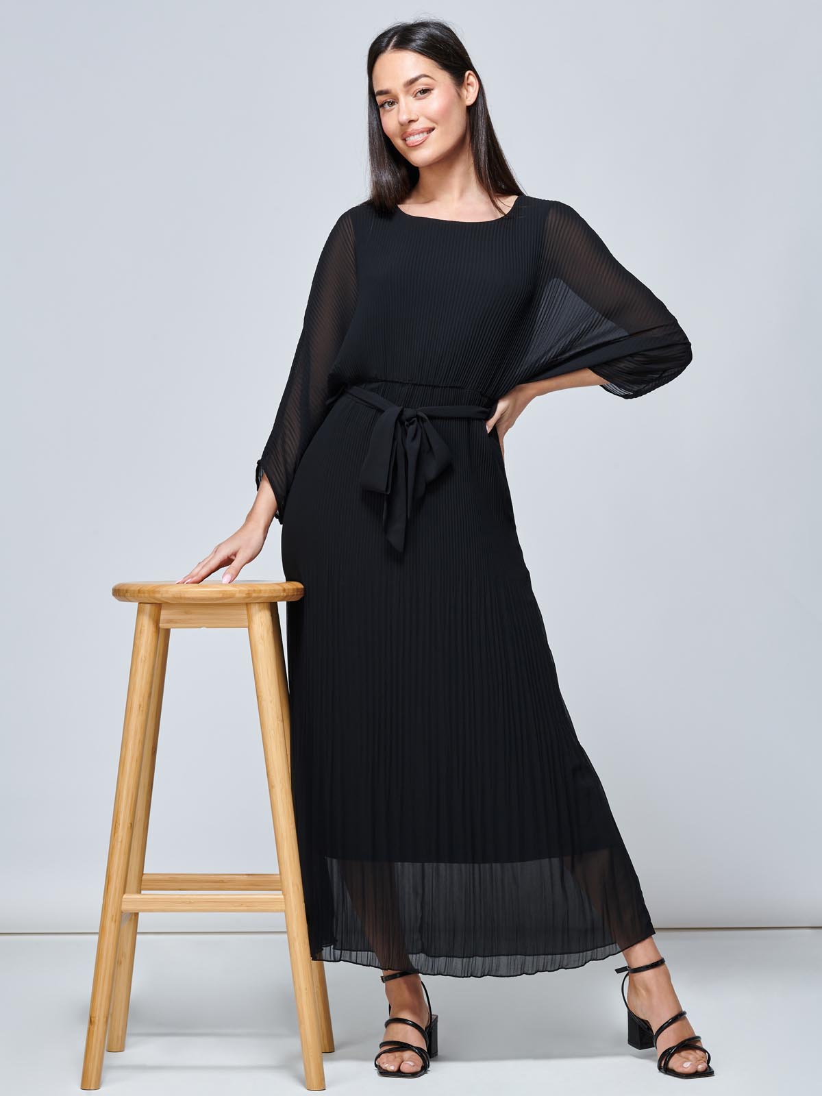 Lilyana Chiffon Pleated Maxi Dress, Black