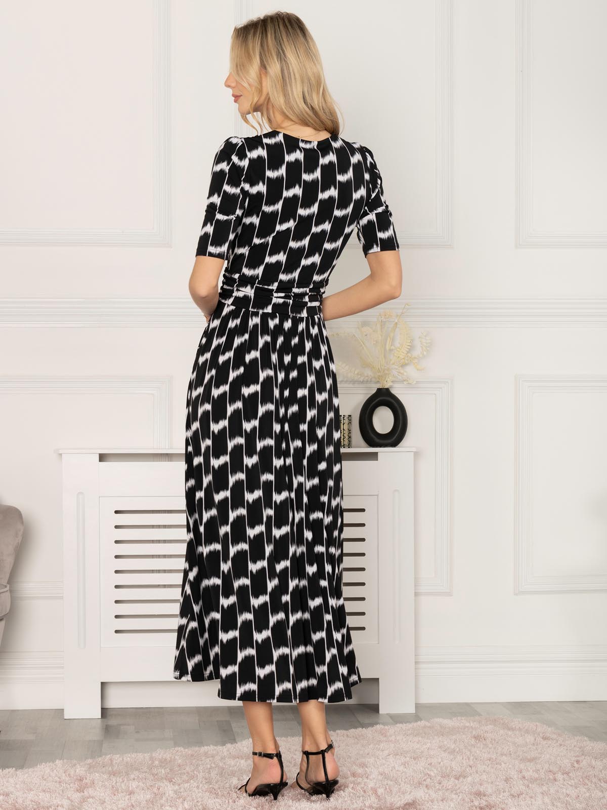 Akayla Printed Jersey Maxi Dress, Black Geo