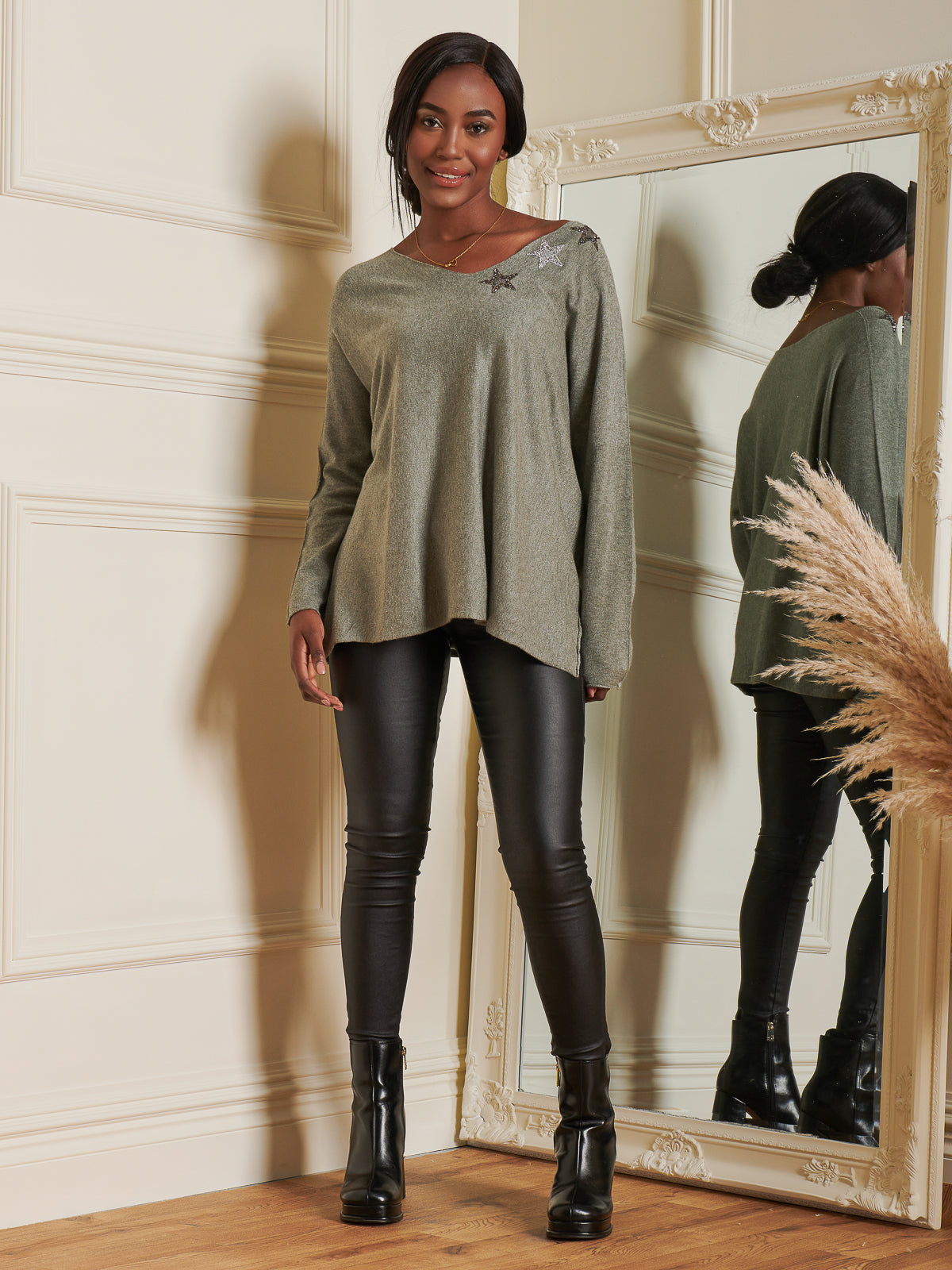 Made In Italy Knitted Rhinestone Star Neck Jumper, Khaki Green