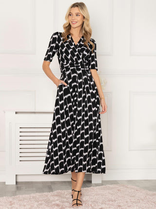 Akayla Printed Jersey Maxi Dress, Black Geo